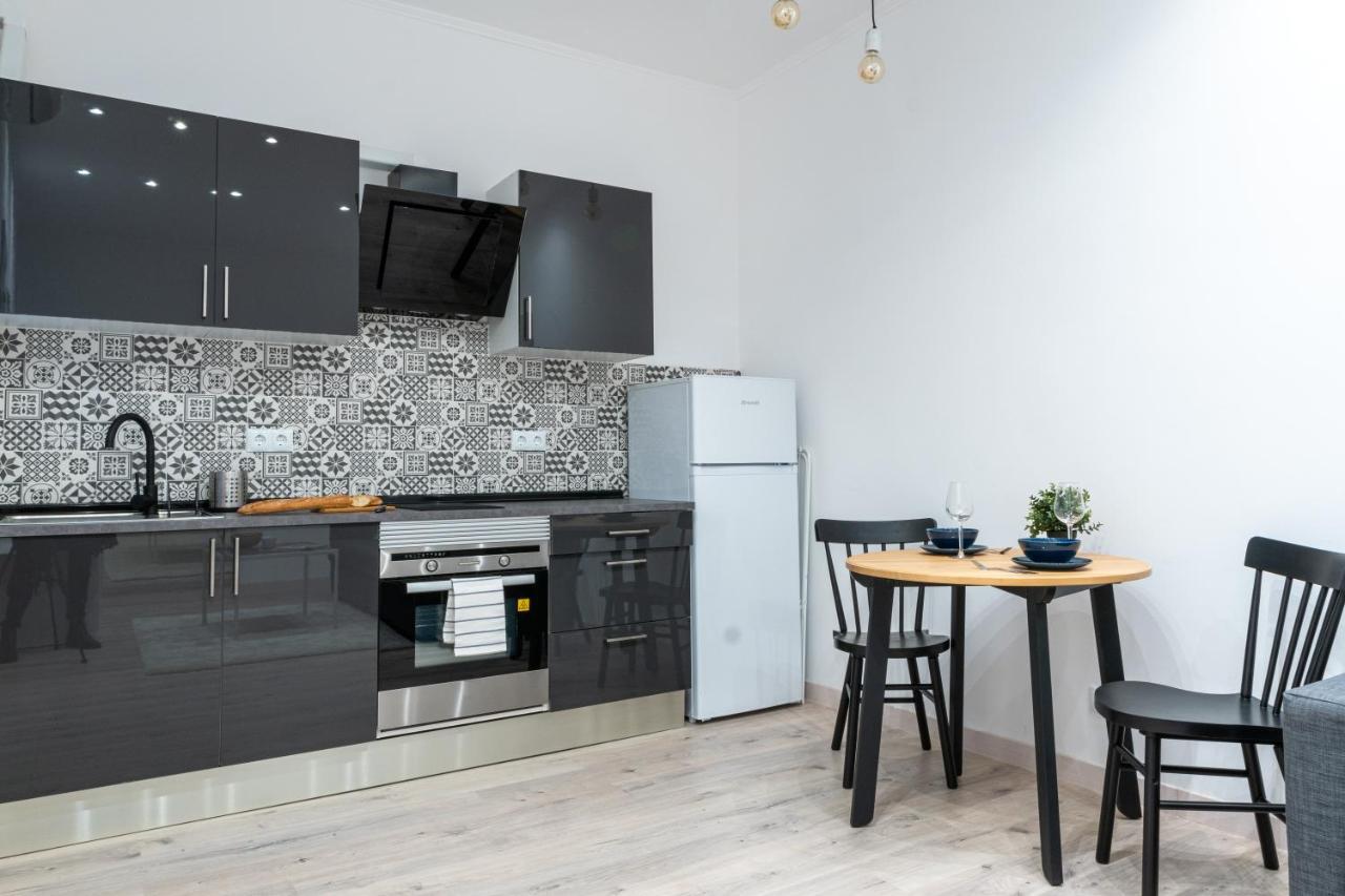 Cozy Studio Apartment 5 Min From Camp Nou Barcelona Buitenkant foto